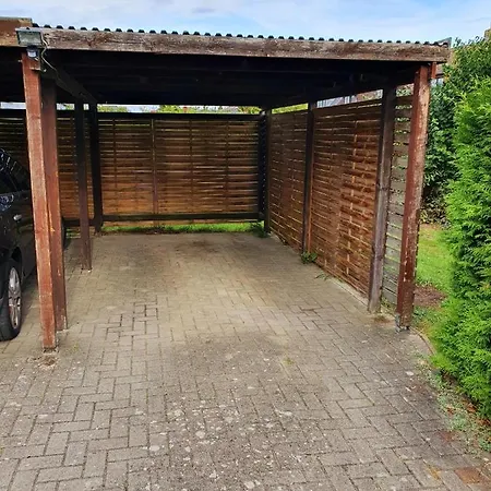 아파트 Ferienwohnung Mit Garten In